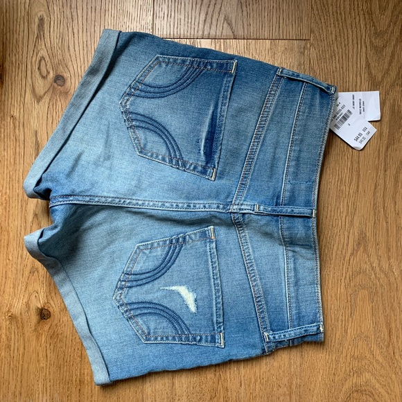 Hollister high waisted shorts - Picture 3 of 4